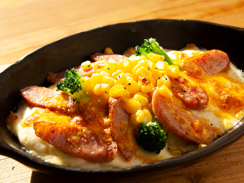 粗挽きソーセージのグラタン